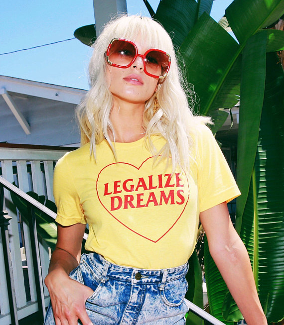 Skuggnas DREAMS tee tshirt vro - Soft Summer Yellow Clothing recensie en prijs